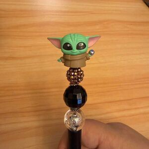 Grogu Baby Yoda Beaded Pen – Star Wars Mandalorian Kawaii Novelty Ballpoint Pen